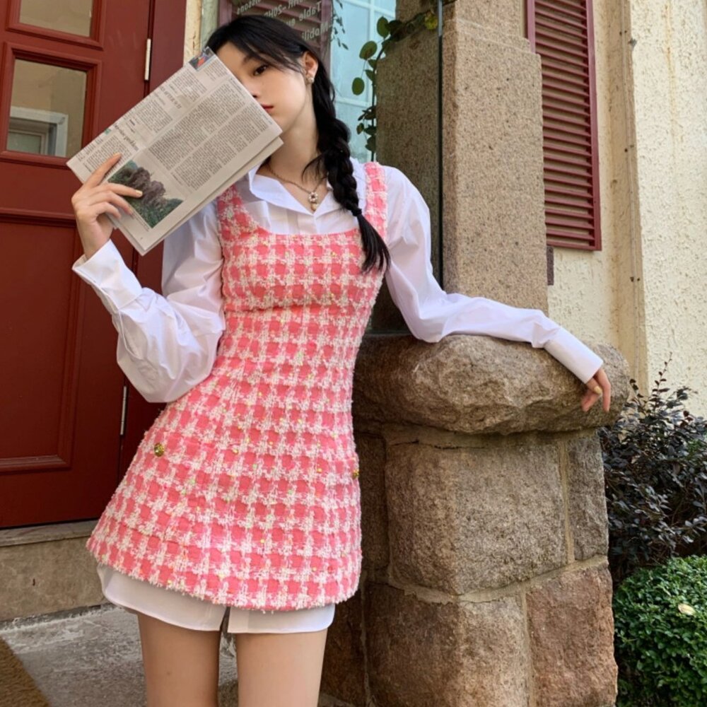 Dress - Picture 2 of 3